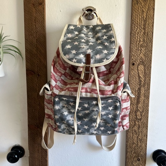 Gorgeous Large Vintage Rustic American Flag Backpack Shoulder Bag New - Picture 4 of 16